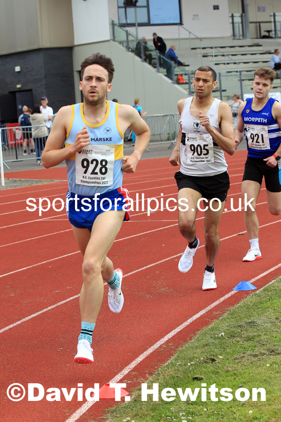 Men and Boys 1500 metres, 2022 North Eastern Track and Field Champs., Middlesbrough. David T. Hewitson/Sports for All Pics